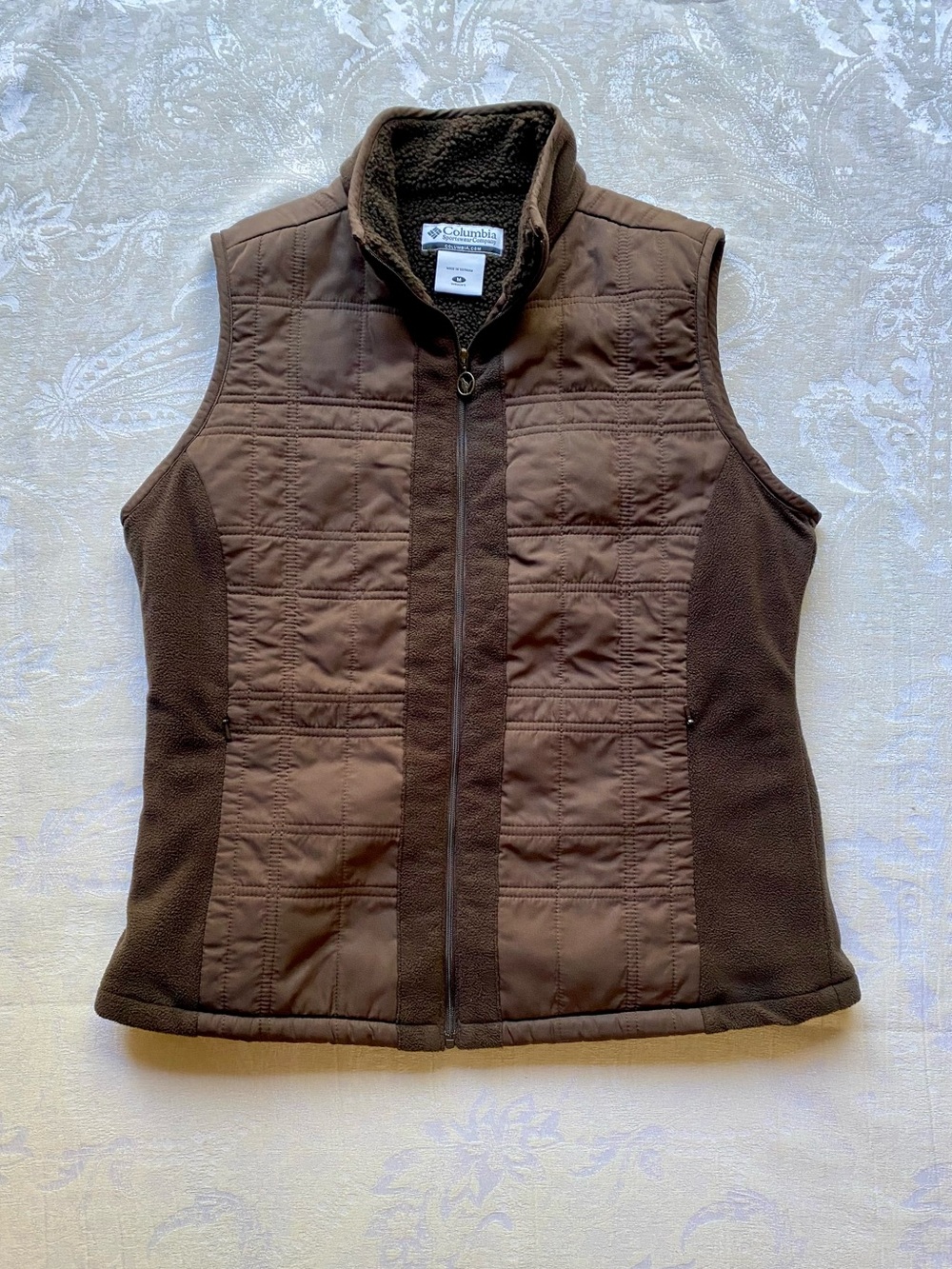 Columbia Quilted Sherpa Lined Full Zip Vest